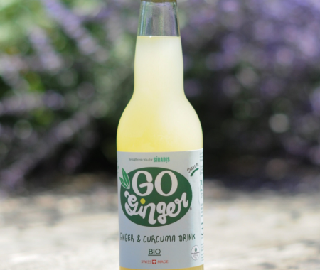 GoGinger - Boisson bio au gingembre et curcuma, bouteille en verre 33cl.